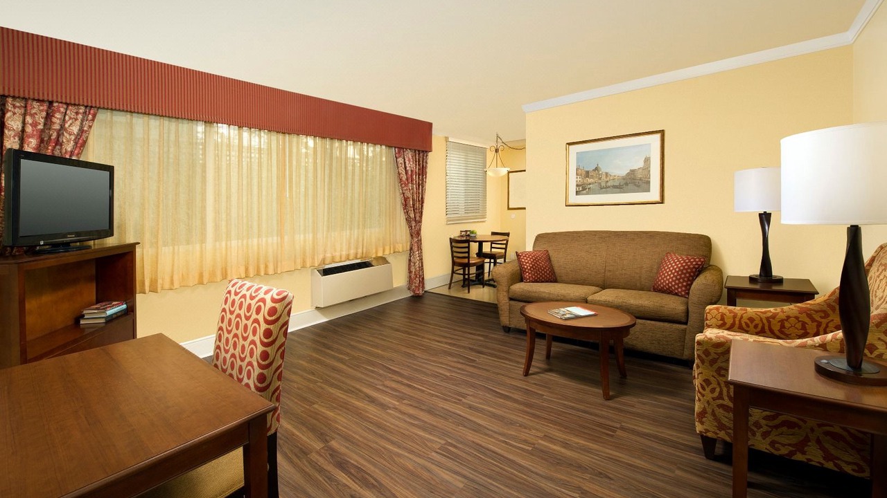 Photo of Livingroom in Goose Hollow