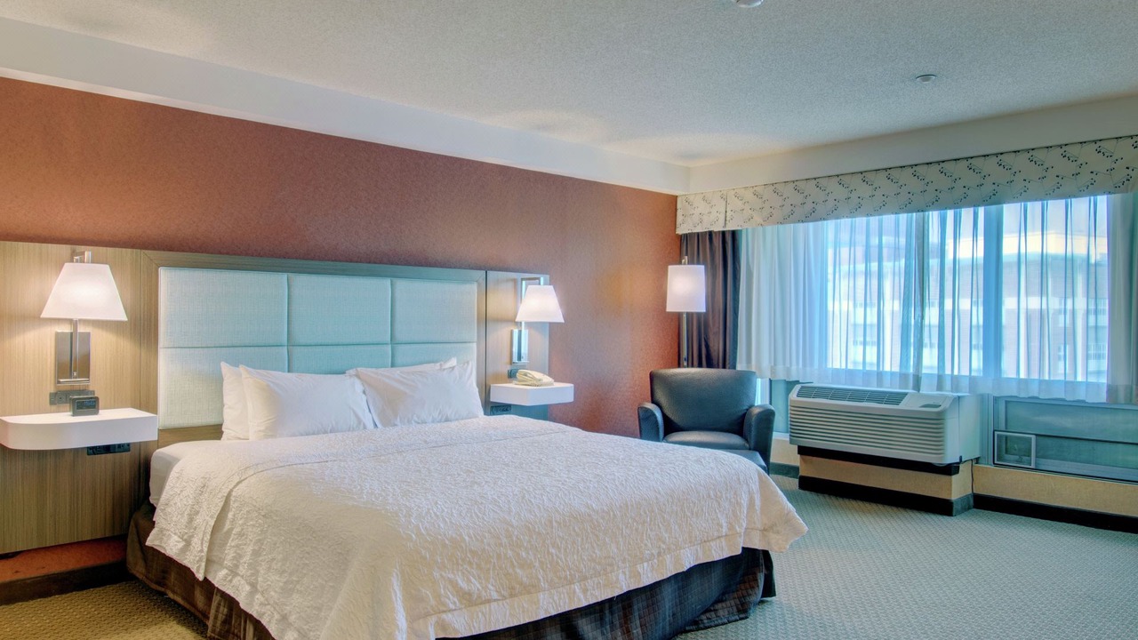 Photo of Bedroom in Harrison Lenox
