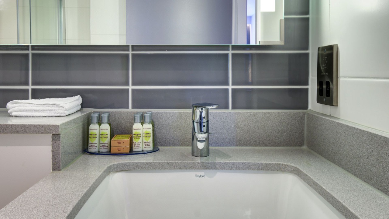Photo of Bathroom in North Wall
