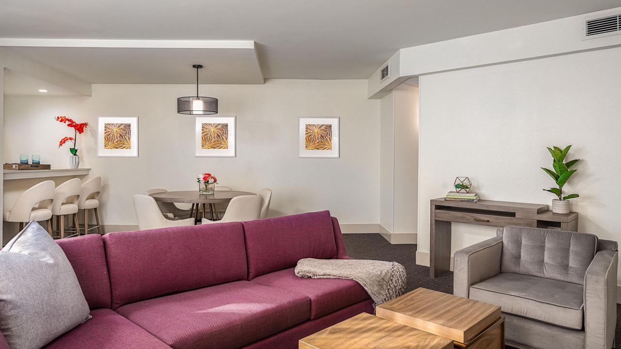 Photo of Livingroom in Dunwoody