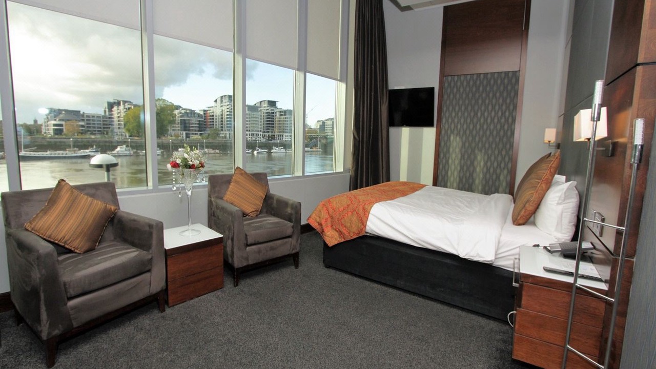 Photo of Livingroom in St. Mary's Park