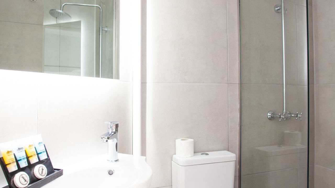 Photo of Bathroom in Makrigianni