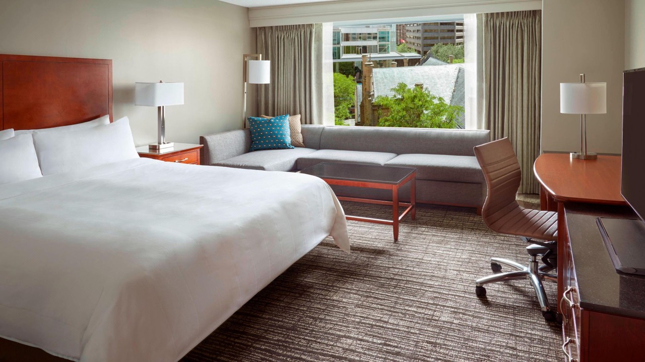 Photo of Bedroom in Bay Street Corridor