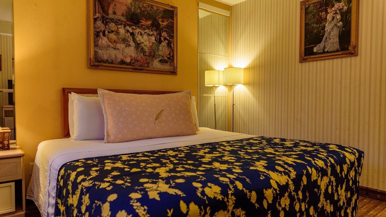 Photo of Bedroom in Flushing Chinatown