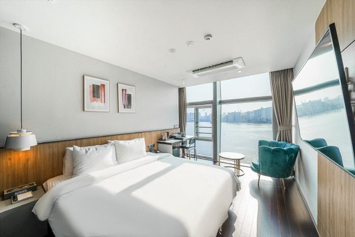 Photo of Bedroom in Suyeong-Gu