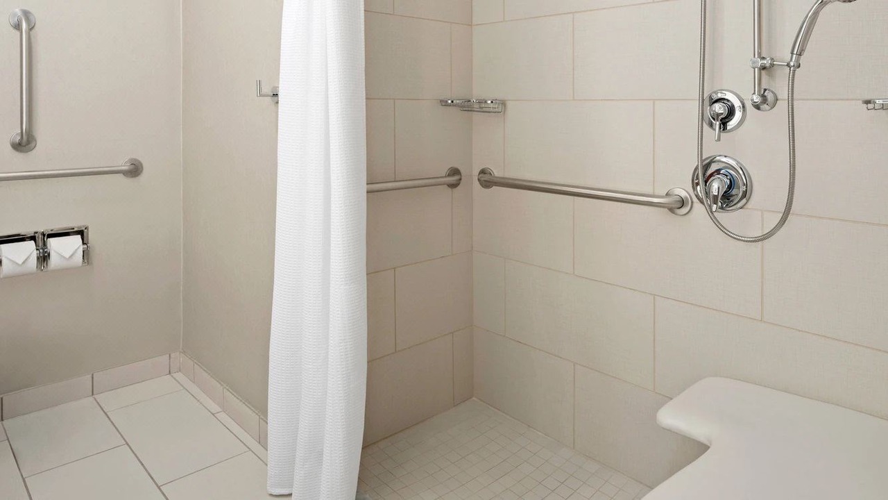 Photo of Bathroom in Woodlands Village