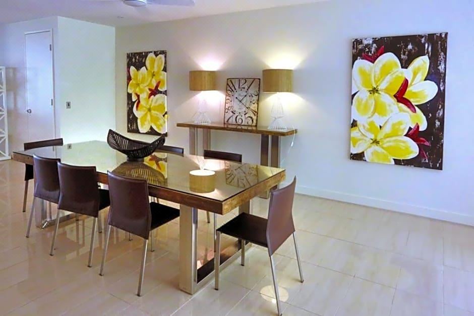 Photo of Livingroom in Palm Cove