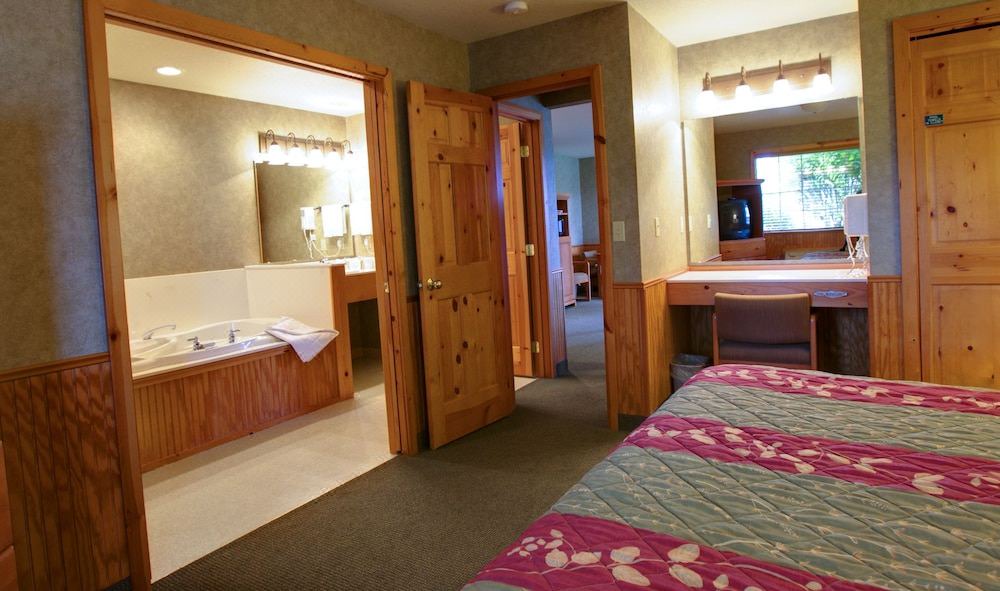 Photo of Bedroom in Poulsbo