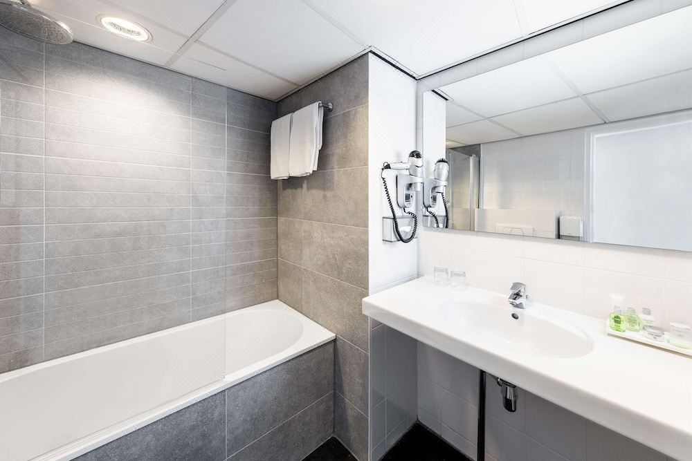 Photo of Bathroom in Canal Ring