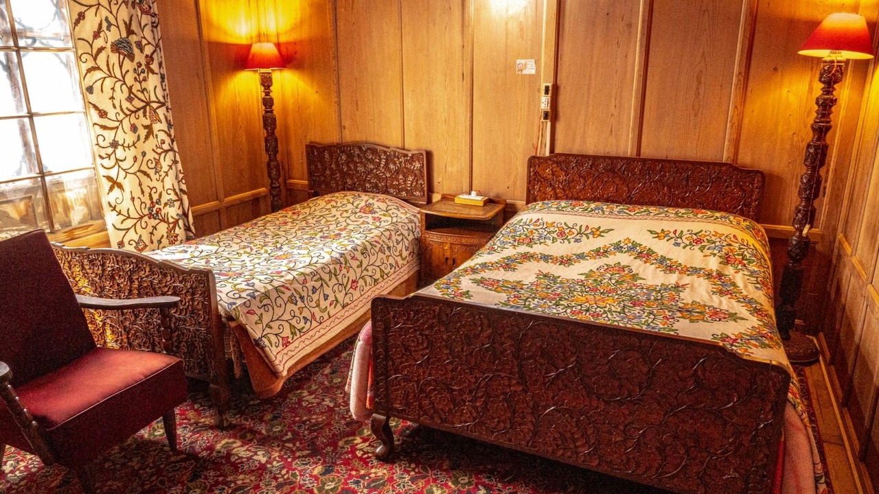 Photo of Bedroom in Nagin Bagh