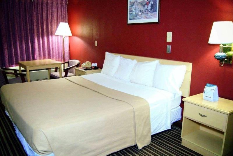 Photo of Bedroom in Pine Grove
