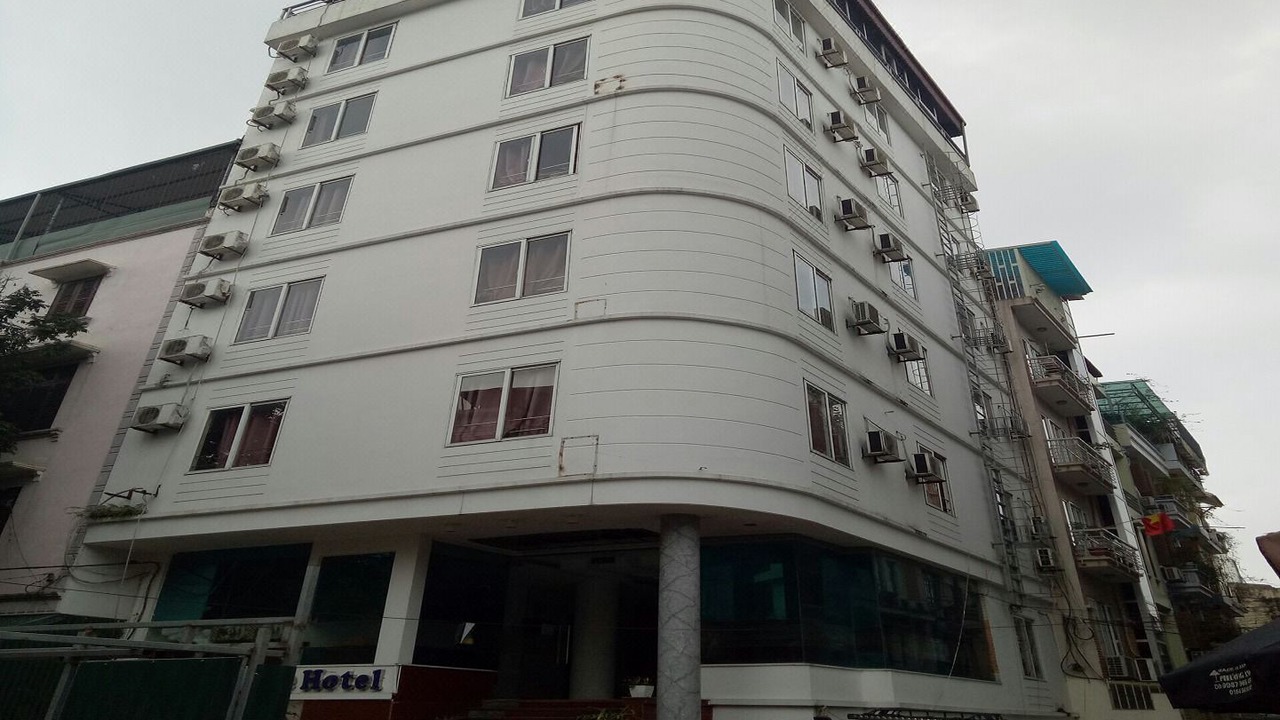 Photo of Buildings in Dich Vong Hau