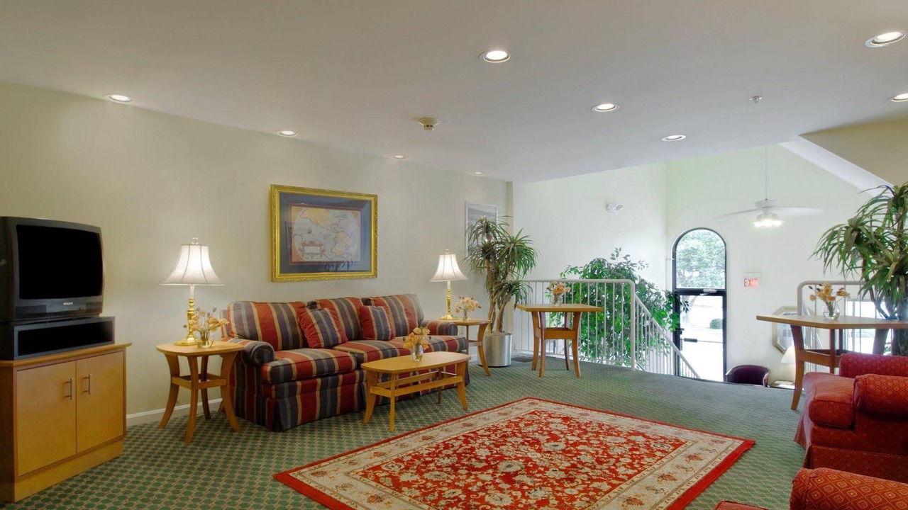 Photo of Livingroom in Blue Ash