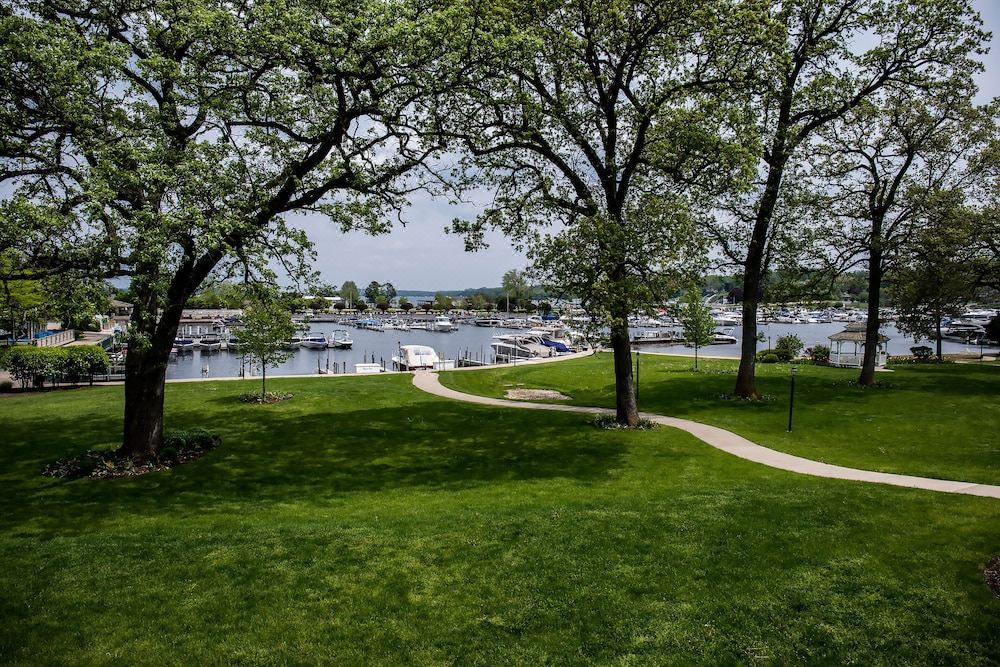 Photo of Outdoor in Fontana-on-Geneva Lake