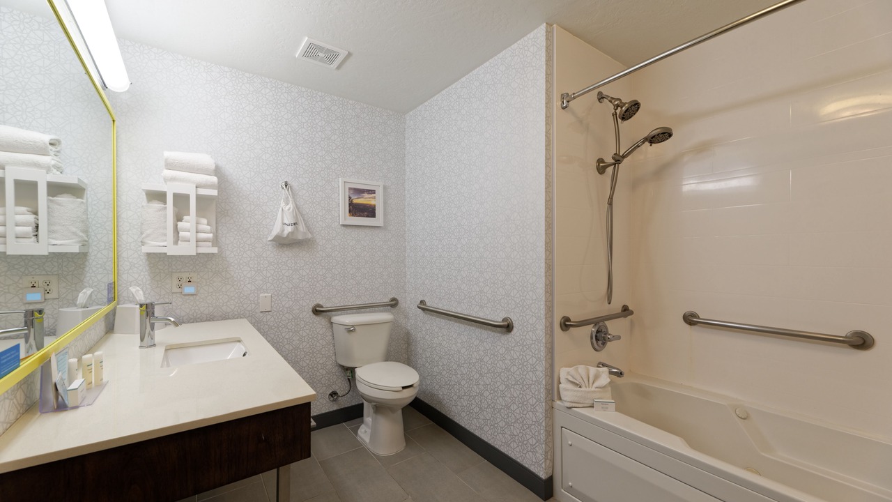 Photo of Bathroom in Palm Valley