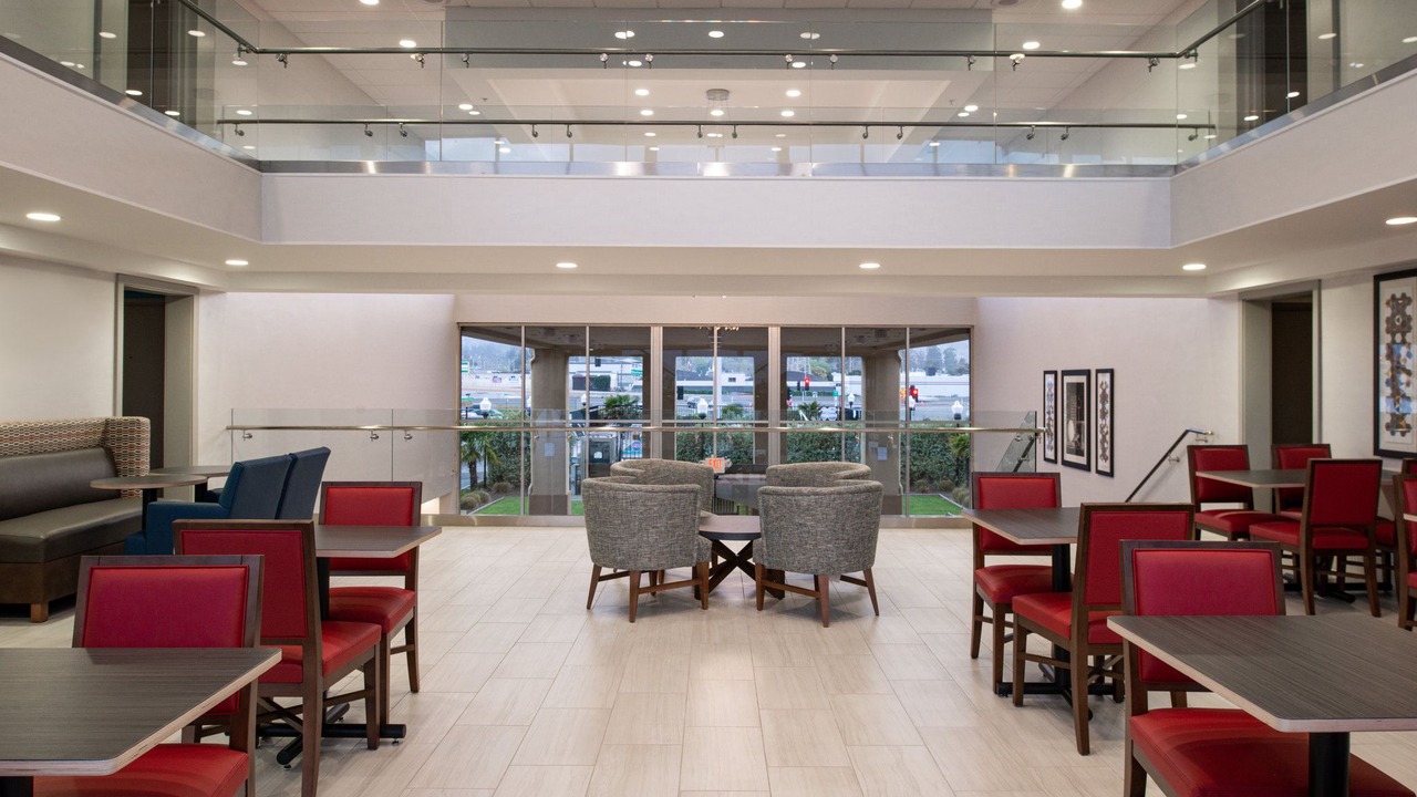 Photo of Livingroom in Burlingame
