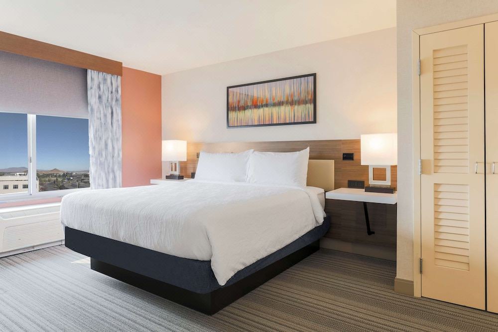 Photo of Bedroom in Reno/Tahoe Airport