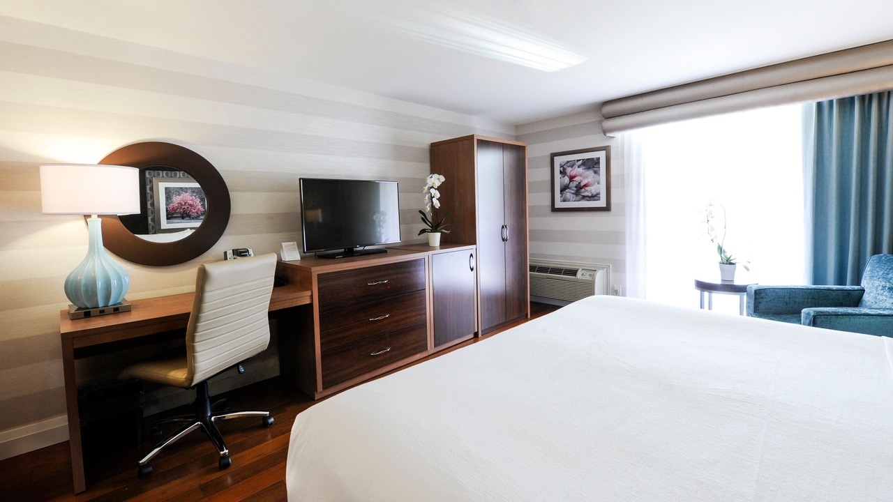 Photo of Bedroom in Fallsview