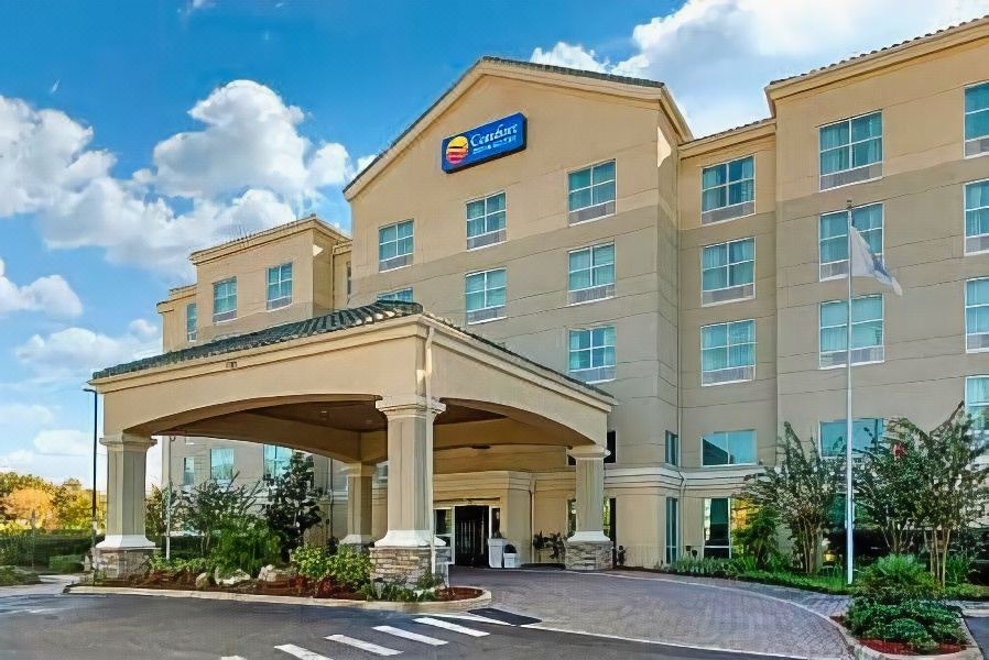 Photo of Buildings in Tavares