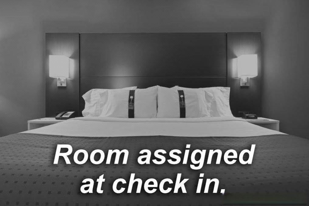 Photo of Bedroom in Lawrence