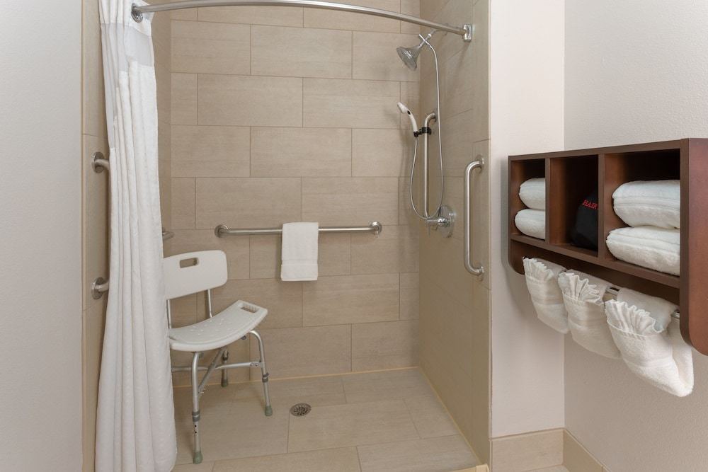 Photo of Bathroom in Scottsburg