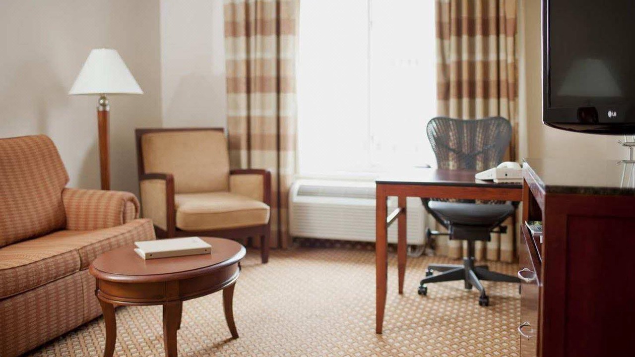 Photo of Livingroom in Downtown