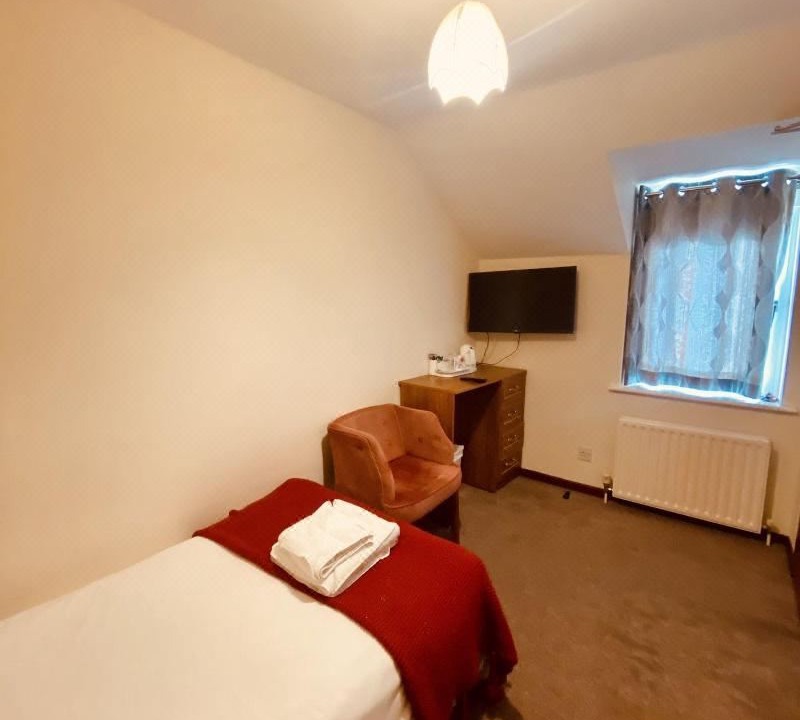 Photo of Bedroom in Headington