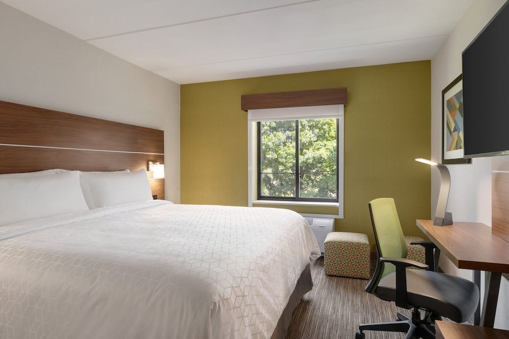 Photo of Bedroom in Plattsburgh