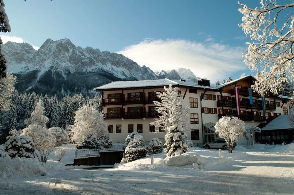 Photo of Buildings in Untergrainau