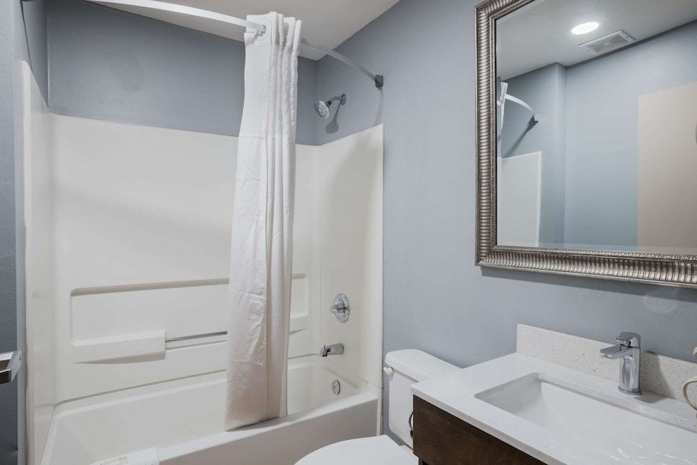 Photo of Bathroom in Blue Springs