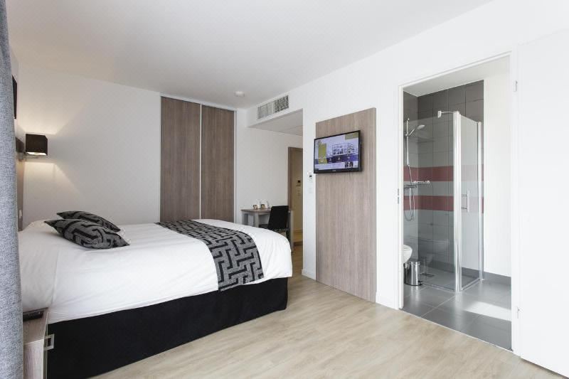 Photo of Bedroom in Palaiseau
