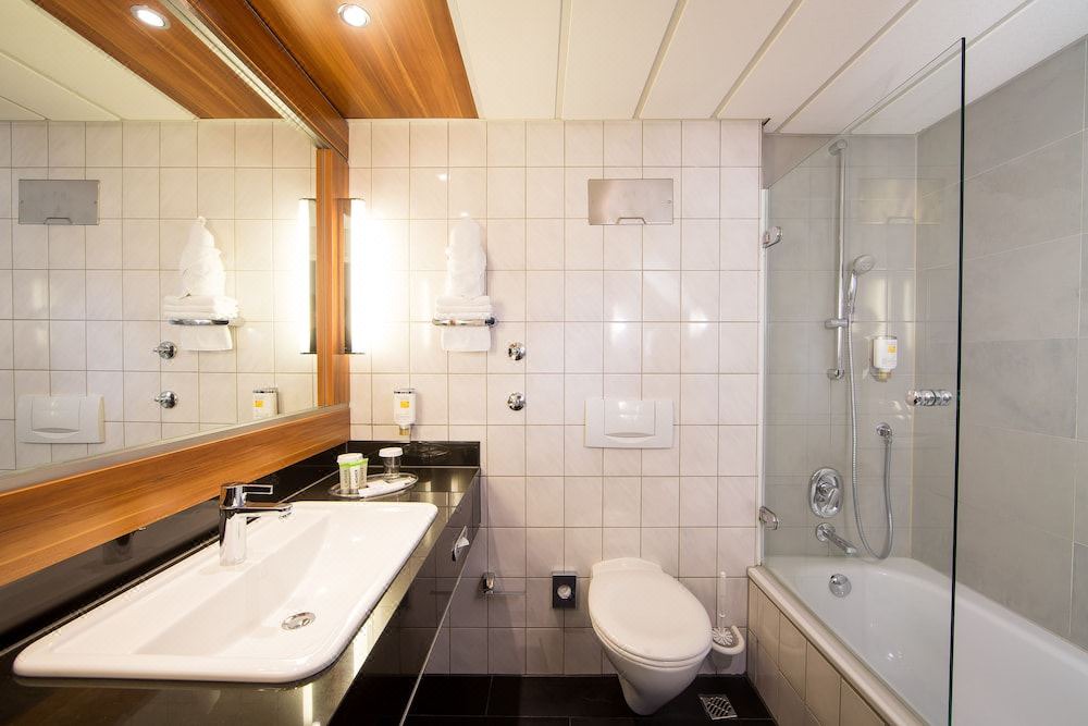 Photo of Bathroom in Hoechst