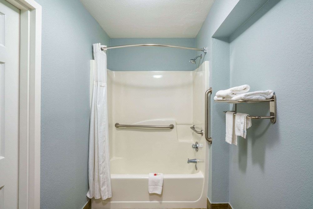 Photo of Bathroom in Gallatin