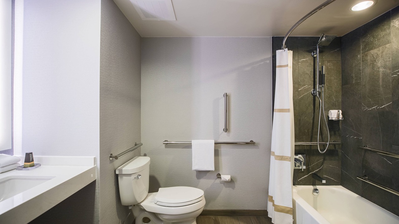 Photo of Bathroom in Near West Side