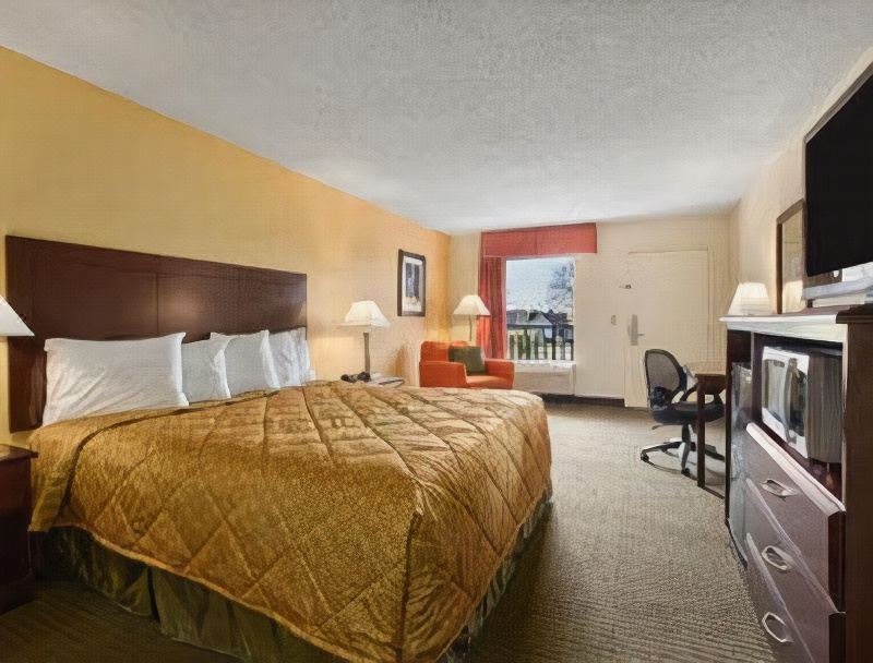 Photo of Bedroom in Lake City