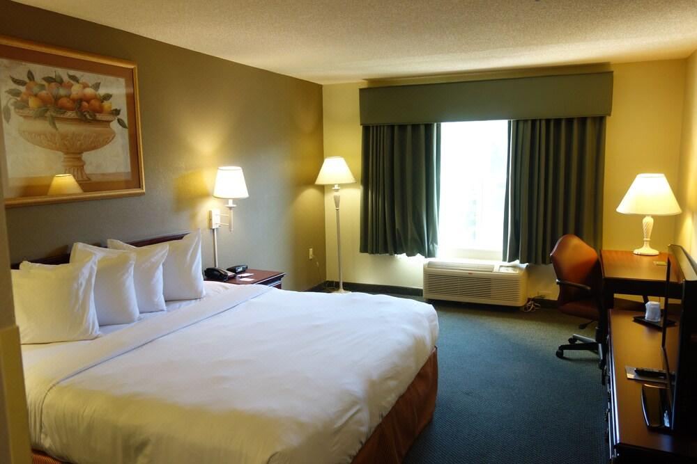 Photo of Bedroom in McDonough
