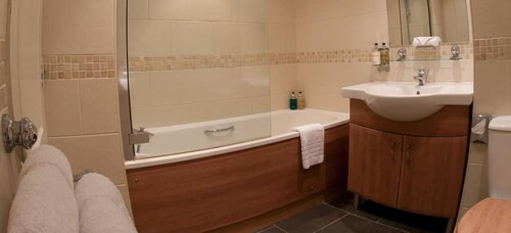 Photo of Bathroom in Winkfield