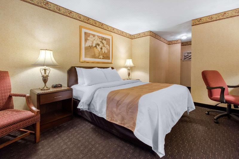 Photo of Bedroom in Breezewood