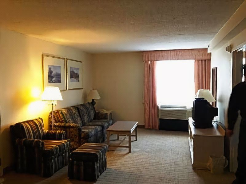 Photo of Livingroom in Wickliffe