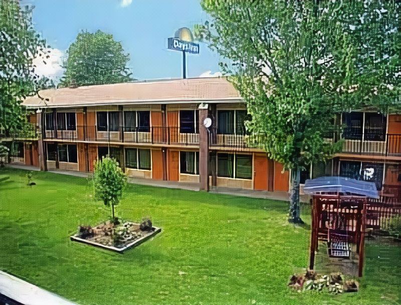 Photo of Others in Benton