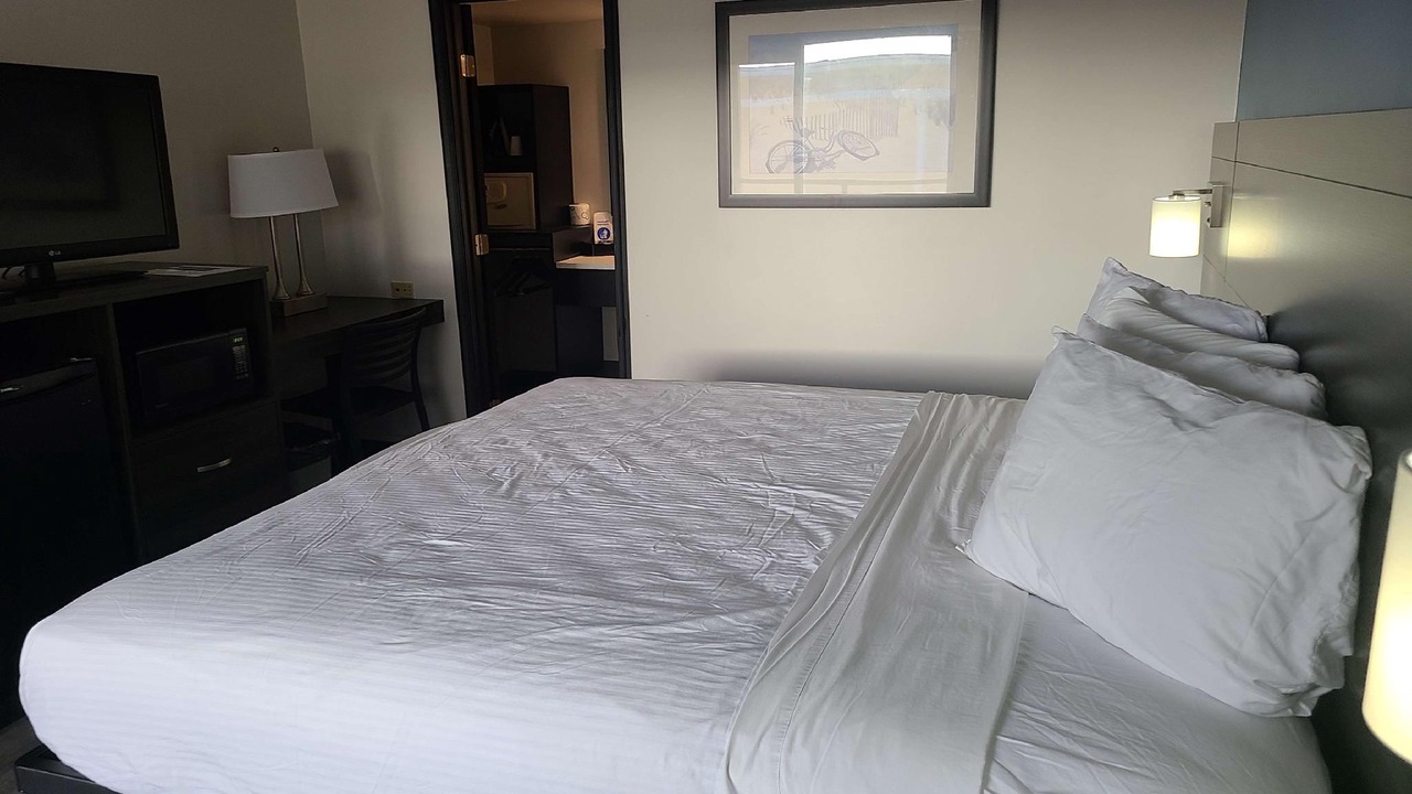Photo of Bedroom in Northeast Virginia Beach