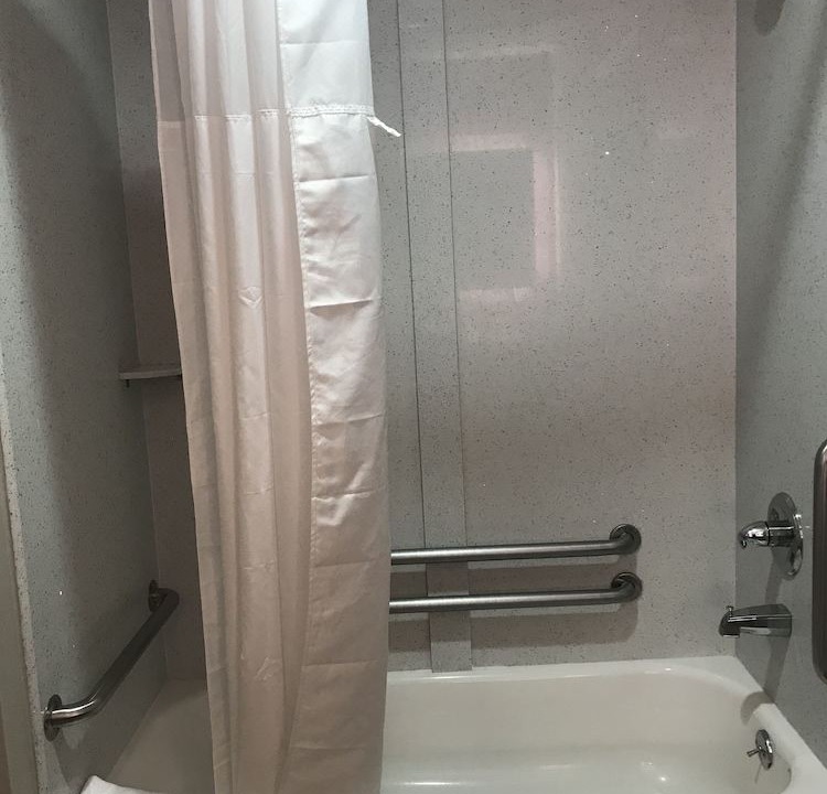 Photo of Bathroom in Graysville
