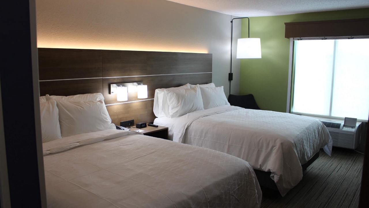 Photo of Bedroom in Enterprise