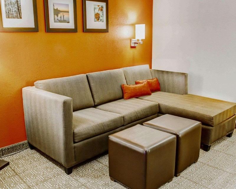 Photo of Livingroom in Tyler