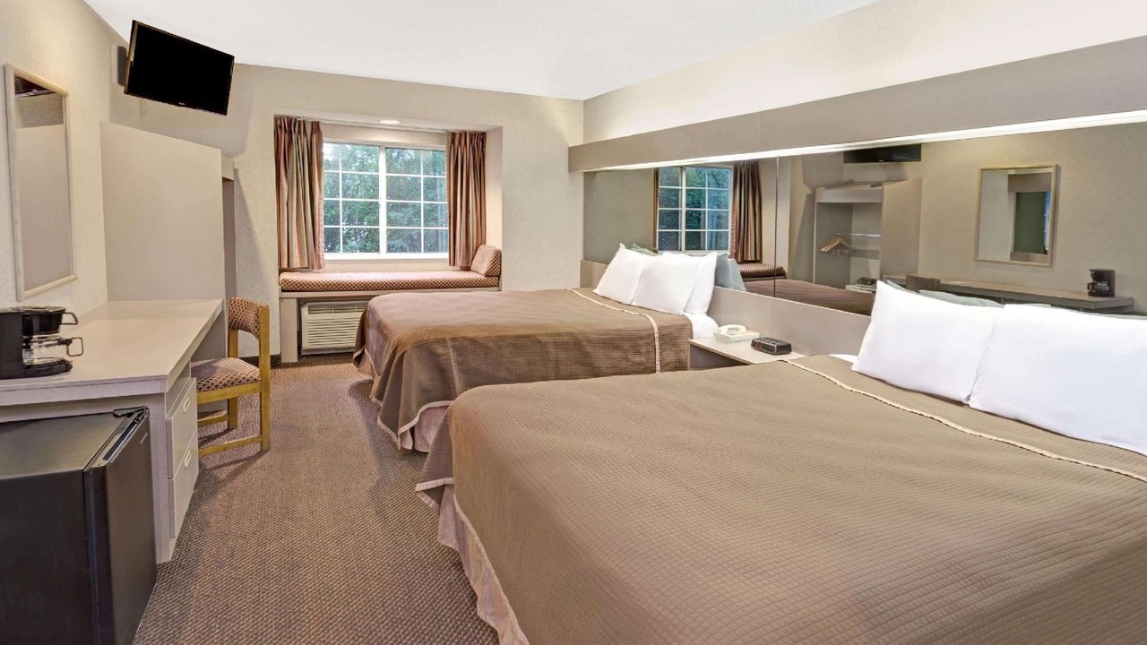 Photo of Bedroom in Elk Grove Village