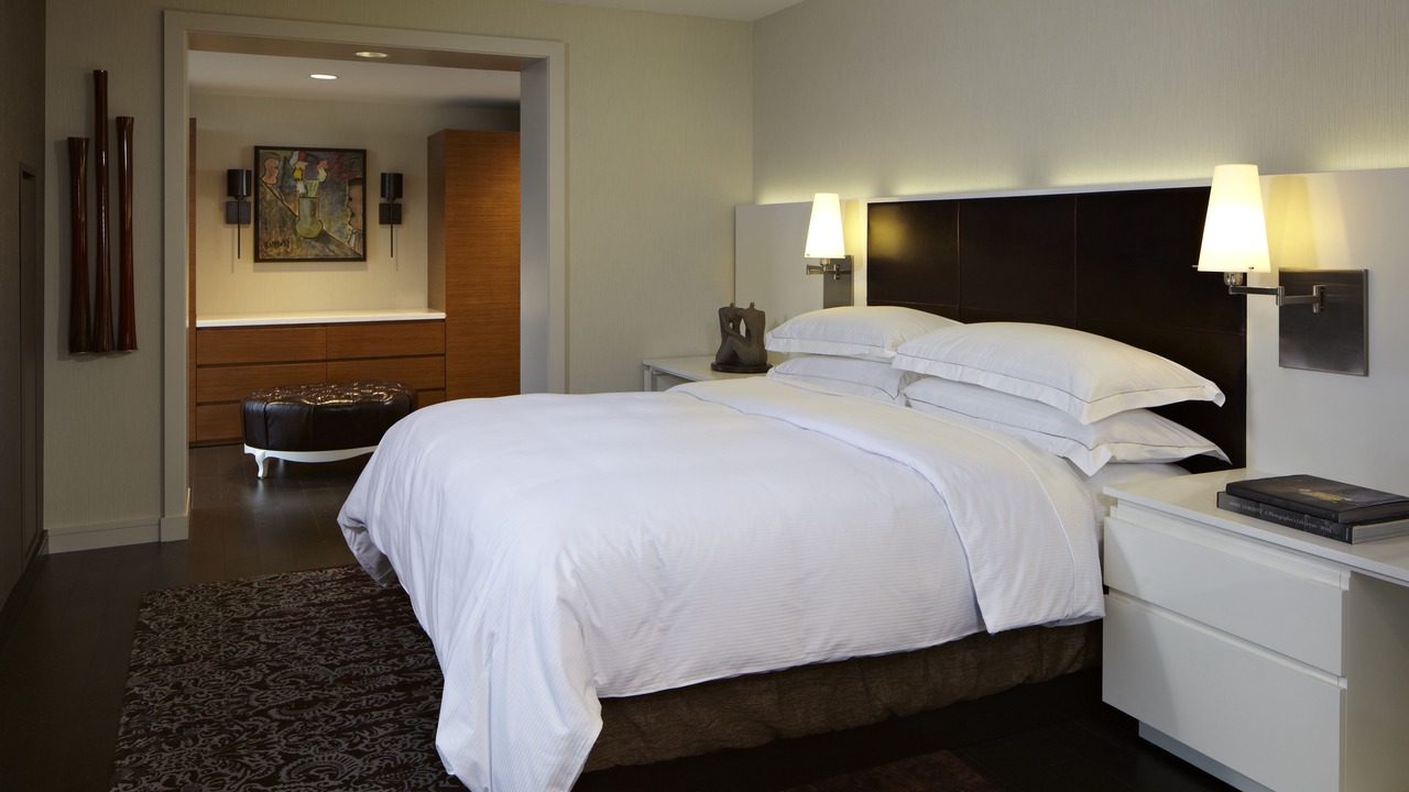 Photo of Bedroom in Arena District