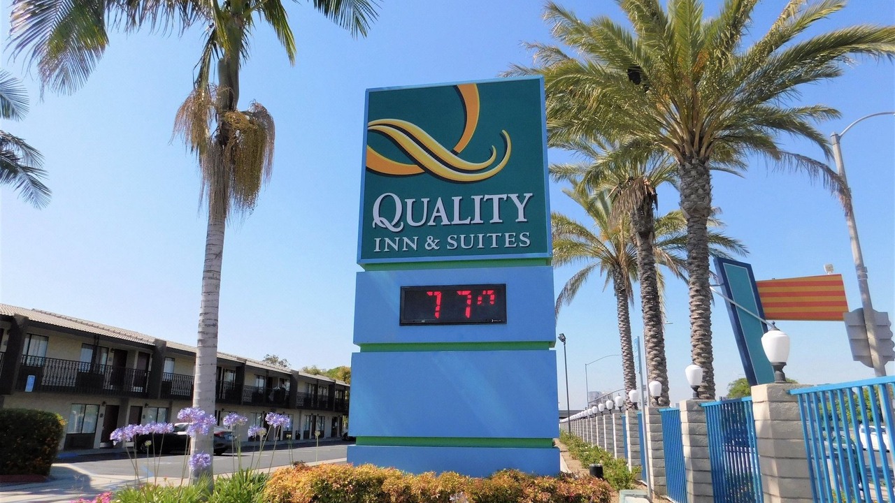 Photo of Buildings in Northwest Anaheim