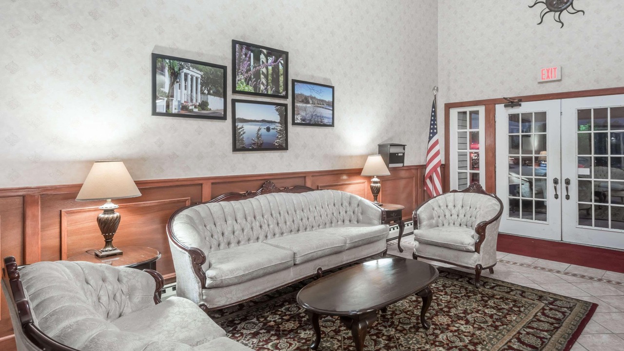 Photo of Livingroom in Groton