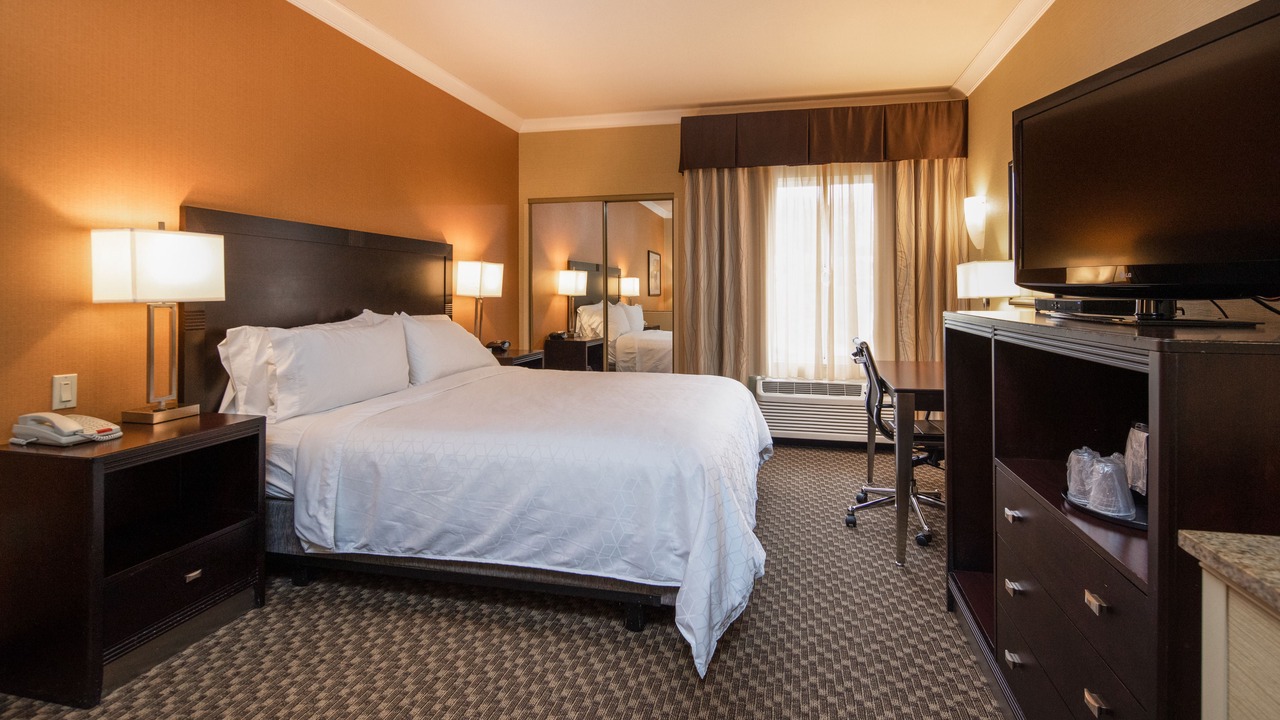 Photo of Bedroom in Castro Valley