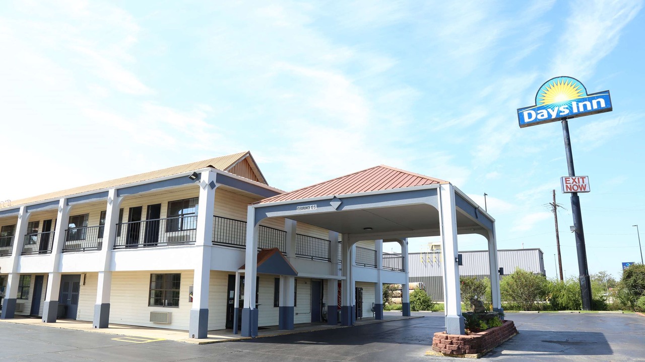Photo of Buildings in Monroe
